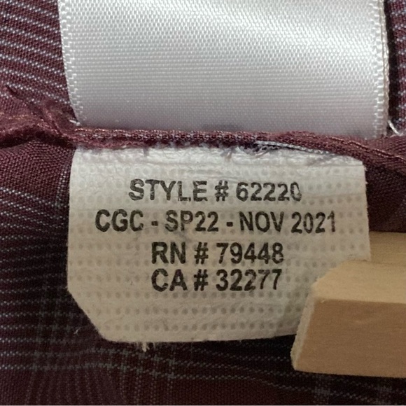 Marmot Eldridge Short-Sleeve Shirt in Whiskey Brown | UV Protection - Picture 10 of 16